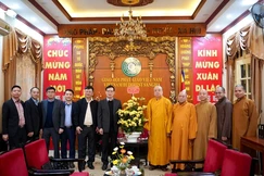 Phái đoàn Ban Tuyên giáo và Dân vận T.Ư thăm và chúc Tết chư tôn đức lãnh đạo GHPGVN tại chùa Quán Sứ