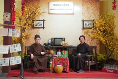 Góc Tết xưa ở chùa Bằng