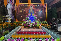 Tôn tượng Đức Phật Dược Sư tại Quan Âm tu viện