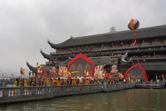 Khai hội xuân chùa Tam Chúc