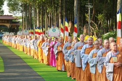 Chư Ni tham dự Lễ tưởng niệm Đức Thánh Tổ Ni Đại Ái Đạo 