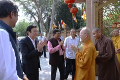 Chư tôn đức Ban Trị sự tỉnh Tây Ninh tiếp đón phái đoàn đến thăm chùa Pháp Minh