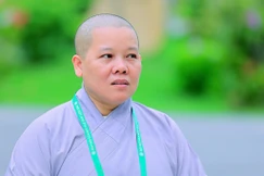 Ni sư Thích nữ Thánh Tâm