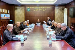 Chư tôn đức họp thống nhất công tác tổ chức Đại giới đàn Thanh Kiểm Phật lịch 2570, vào sáng nay, 20-4-2026, tại Việt Nam Quốc Tự - Ảnh: M.Thuận