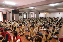 200 khóa sinh tham gia Khóa sinh hoạt Phật pháp mùa hè 