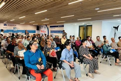 Bệnh nhân nghèo được tài trợ mổ mắt miễn phí