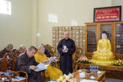 Hòa thượng Thích Minh Nhật, Ủy viên Hội đồng Trị sự, Trưởng ban Trị sự GHPGVN tỉnh Lâm Đồng chủ trì phiên họp