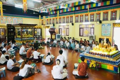 Khóa tu học kỷ niệm 10 năm thành lập tu viện Như Giác (xã An Nhơn Tây, TP.HCM)