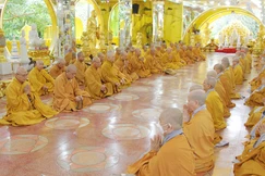 Trang nghiêm khóa lễ Bố-tát tại chùa Kỳ Quang II (P.Gò Vấp, TP.HCM)