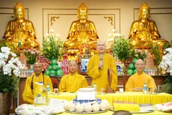 Hòa thượng Thích Quảng Tùng phát biểu tại buổi thăm trường hạ