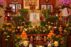 Di ảnh Hòa thượng Thích Huệ Hưng tôn trí tại tổ đường tu viện Huệ Quang - Ảnh: Hoằng Minh