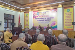 Quang cảnh phiên họp công tác tổ chức Đại hội đại biểu Phật giáo tỉnh Ninh Bình lần thứ I, ngày 21-3 - Ảnh: Thanh Phú