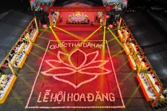 Quang cảnh Lễ hội hoa đăng cầu quốc thái dân an trong khuôn khổ Lễ hội Hoa Lư 2026 - Ảnh: Thập Bát Công