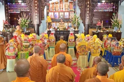 Trang nghiêm khóa lễ cung tiến Giác linh Hòa thượng Thích Minh Tâm tại tổ đường chùa Trùng Khánh (P.Ninh Chử, tỉnh Khánh Hòa) - Ảnh: Nguyên Tài/BGN