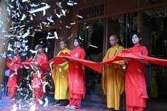 Nghi thức cắt băng khánh thành đại hùng bảo điện chùa Bảo Khánh (xã Vĩnh Trụ, tỉnh Ninh Bình)
