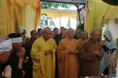 Thái Nguyên: Ban Trị sự GHPGVN tỉnh thăm, chia sẻ với gia đình các nạn nhân giao thông ở Pháp Vân - Cầu Giẽ