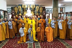 Lưu niệm sau Lễ Bố-tát tại Trung tâm Phật giáo Quốc tế