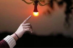 Thắp lên ánh sáng cho chính mình