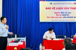 Học viên Lưu Hoàng Nhân trình bày đề tài nghiên cứu