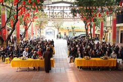 Chương trình tặng quà Tết - Xuân Bính Ngọ 2026 diễn ra trong không khí hoan hỷ tại chùa Bằng - Linh Tiên tự (phường Hoằng Liệt, Hà Nội)