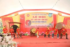 Hội thi đánh trống tế diễn ra sôi nổi, thu hút đông đảo người dân tham gia