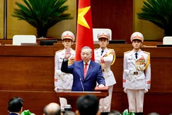 Tổng Bí thư, Chủ tịch nước Tô Lâm tuyên thệ - Ảnh: Như Ý 