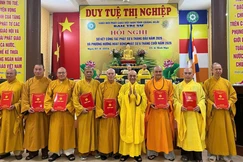 Trao quyết định chuẩn y nhân sự Ban Trị sự GHPGVN tỉnh Quảng Ngãi, nhiệm kỳ 2026-2031