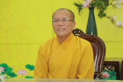 Thượng tọa Thích Đạo Hiển, Ủy viên Hội đồng Trị sự GHPGVN, Phó Trưởng ban kiêm Chánh Thư ký Ban Trị sự GHPGVN tỉnh Quảng Ninh