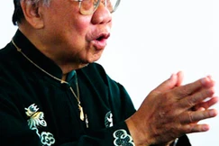 GSTS Trần văn Khê