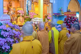 Chư tôn đức tham dự Lễ tưởng niệm Hòa thượng Thích Trí Châu tại chùa Tuyền Lâm - Ảnh: Quảng Đạo/BGN