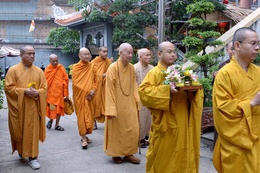 [Video] Đức Pháp chủ quang lâm chứng minh, trao Giáo chỉ tấn phong giáo phẩm tại Hội nghị Thường niên GHPGVN