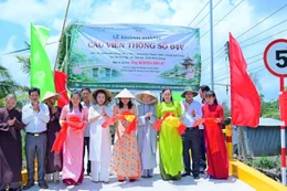 Khánh thành cầu Viên Thông 04V, tại ấp Trà Ốp, xã Tân An, tỉnh Vĩnh Long