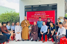 Đại đức Đồng Quảng có lời cảm ơn đến chính quyền địa phương tạo điều kiện cho đoàn trao quà từ thiện