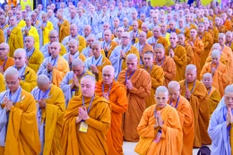 Có một con số chênh lệch rất lớn, hơn 30 ngàn vị - nếu căn cứ báo cáo của các Đại giới đàn so với con số thống kê Tăng Ni của Ban Tăng sự Trung ương, tính từ năm 2017 cho đến nay - Ảnh: Quảng Đạo/BGN