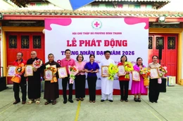 Phong trào hiến máu nhân đạo được phường Bình Thạnh quan tâm thực hiện, kể từ ngày thành lập phường đến nay đã nhận được sự quan tâm hỗ trợ, tham gia của các vị chức sắc, chức việc, đồng bào có đạo