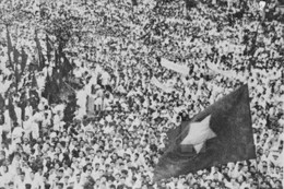 Thời khắc lịch sử ngày 2-9-1945 trên Quảng trường Ba Đình - Ảnh tư liệu TTXVN