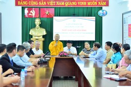 Thượng tọa Thích Nhật Từ phát biểu tại lễ phát động cuộc thi ảnh nghệ thuật "Phật giáo với hòa bình"