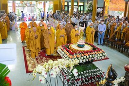Ban Trị sự GHPGVN quận 4 tổ chức Đại lễ Phật đản