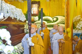 Phân ban Ni giới T.Ư, Phân ban Ni giới GHPGVN TP.HCM viếng tang Ni trưởng Thích nữ Tâm Hoa