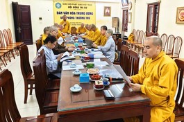 Hòa thượng Thích Thọ Lạc chủ trì phiên họp của Ban Văn hóa T.Ư