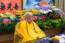 Trưởng lão Hòa thượng Thích Hiển Tu năm nay tròn 100 tuổi, được suy tôn lên ngôi vị Phó Pháp chủ Ban Thường trực Hội đồng Chứng minh GHPGVN - Ảnh: Đăng Huy