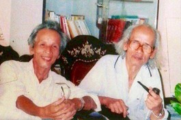 Tác giả với nhạc sĩ Hằng Vang (phải)