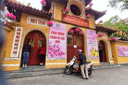 Chùa Quán Sứ đóng cửa theo mệnh lệnh phòng chống Covid-19 tại Hà Nội - Ảnh: Thiện Tâm