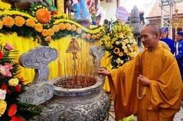 Hà Nội: Lễ hội truyền thống chùa Duệ Tú, tưởng nhớ thiền sư Giác Hoàng Đại Điên