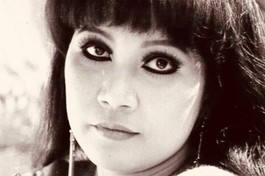 Nghệ sĩ Thanh Kim Huệ là một Phật tử, phát tâm quy y Tam bảo lúc lên 16 tuổi 