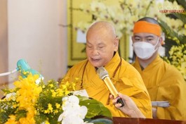Hòa thượng Thích Thiện Nhơn, Chủ tịch Hội đồng Trị sự GHPGVN cung tuyên lời tưởng niệm của Giáo hội
