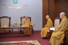 Trưởng lão Hoà thượng Thích Trí Quảng với chư Hoà thượng tại Việt Nam Quốc Tự, nơi đặt Văn phòng của Đức Pháp chủ GHPGVN - Ảnh: Bảo Toàn:BGN