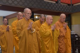 [Video] Hòa thượng Chủ tịch Hội đồng Trị sự khánh tuế Đức Pháp chủ GHPGVN