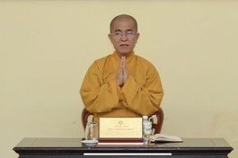 Thượng tọa Thích Quảng Hiền chủ trì buổi họp của Ban Thường trực Ban Trị sự GHPGVN tỉnh