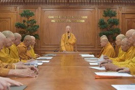 Đức Pháp chủ GHPGVN - Đại lão Hòa thượng Thích Trí Quảng phát biểu khai mạc phiên họp của Ban Thường trực Hội đồng Chứng minh ngày 21-12-2023 tại Văn phòng Đức Pháp chủ (Việt Nam Quốc Tự, TP.HCM) - Ảnh: VPBC/BGN